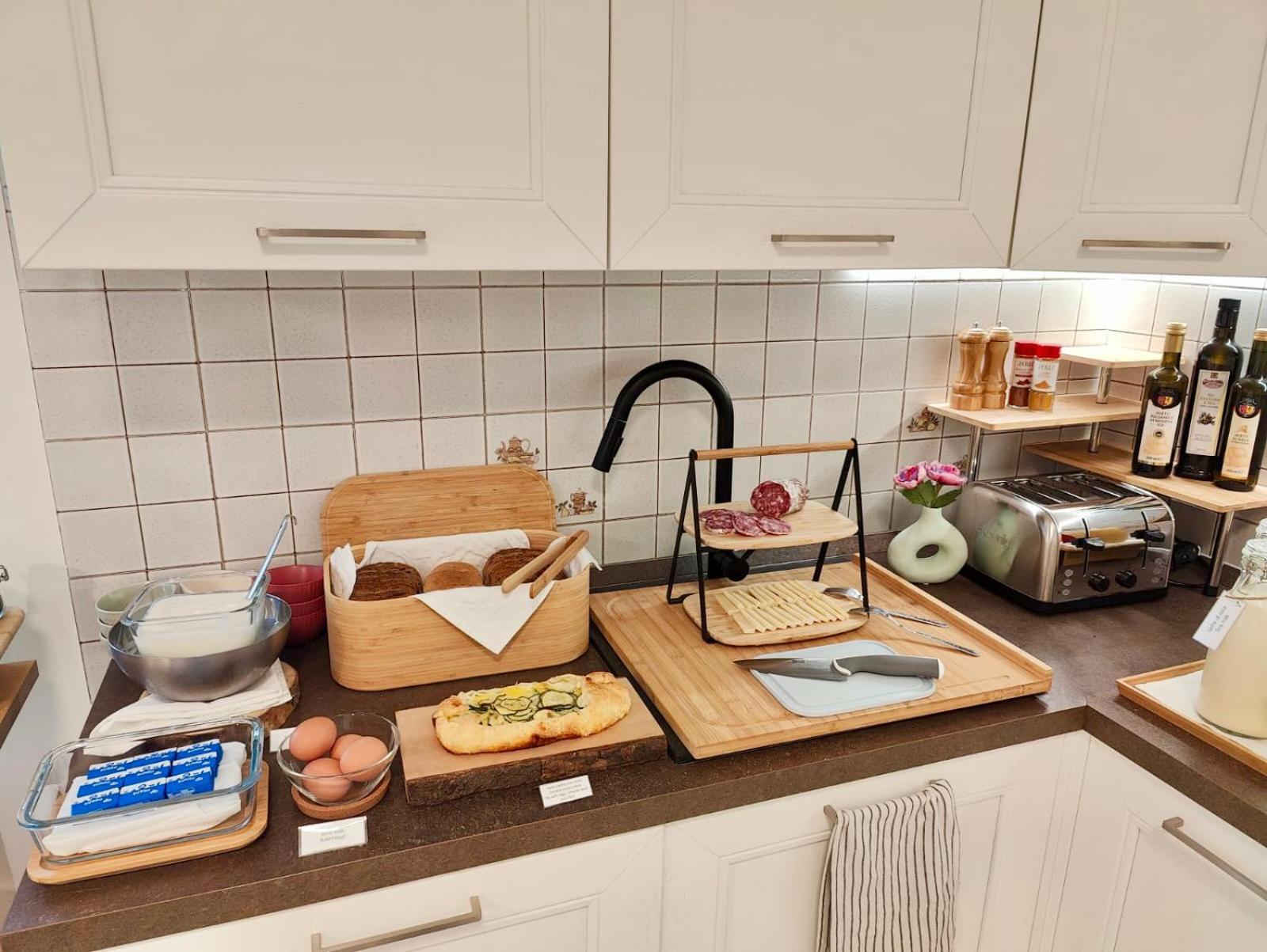 Maeva Guesthouse Puegnago Ngoại thất bức ảnh